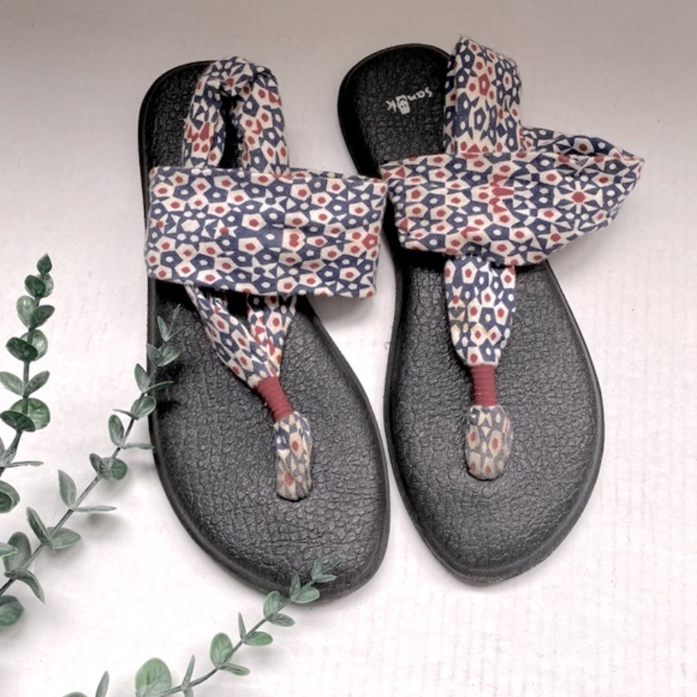 Sanuk yoga mat slingback sandals red white blue size 10